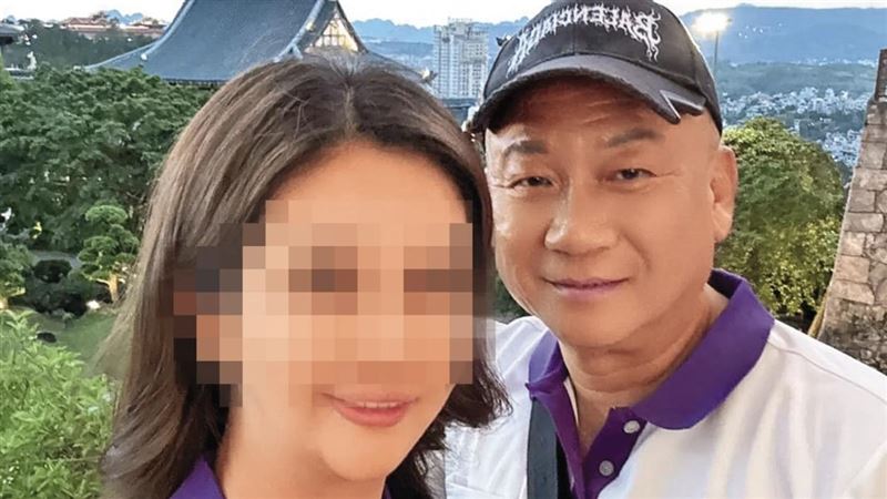 富豪和小三生2子出雙入對　和樂家庭照曝