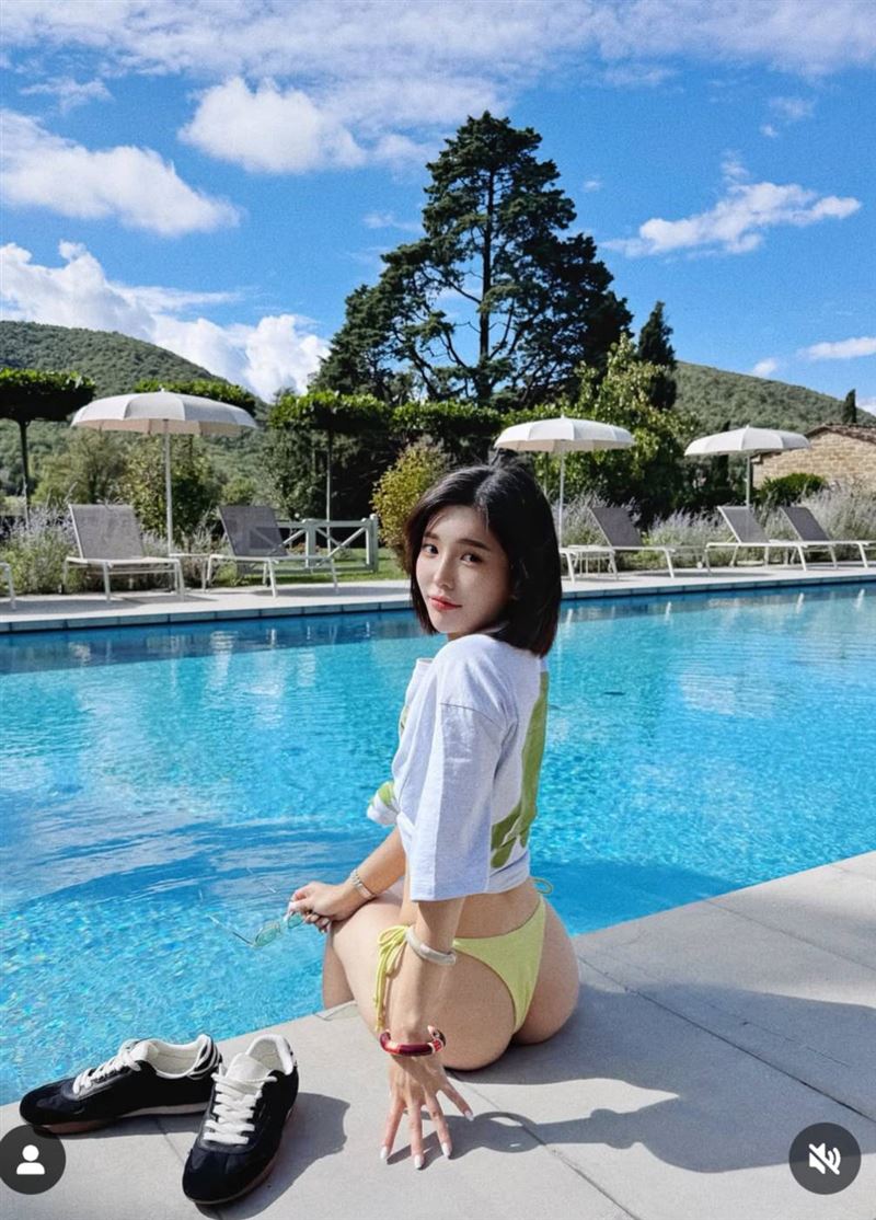 壯壯辣秀蜜桃臀。（圖／翻攝自壯壯IG）