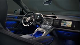 保時捷Cayenne Electric偽裝測試車。（圖／翻攝PORSCHE網站）