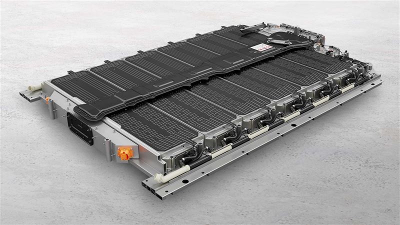 配備 113kWh電池，能量密度比Taycan更高，並支援400kW快充。（圖／翻攝PORSCHE網站）