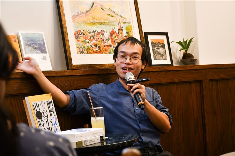 作家朱宥勳點評北捷踢人事件。（圖／取自朱宥勳臉書）