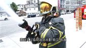 平日教書假日救人！香港青年圓「消防夢」