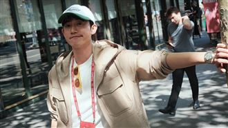 中共國慶藝人接力表態　吳慷仁喊國泰民安