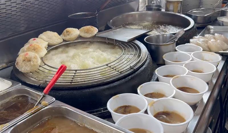受豬瘟影響,阿三肉圓及阿璋肉圓暫停營業。(圖/翻攝畫面)