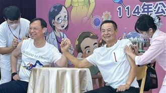 左流右新今開打！蔡振南「跟他」十指緊扣