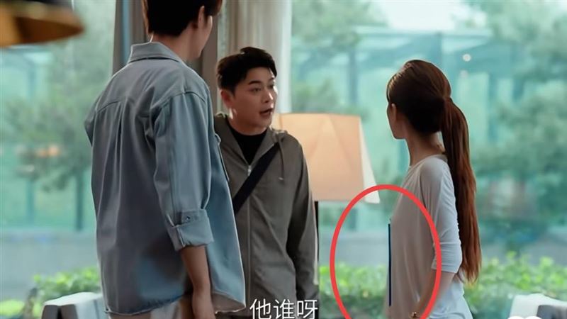 趙露思新劇開播　胸前黏吸管出包畫面瘋傳