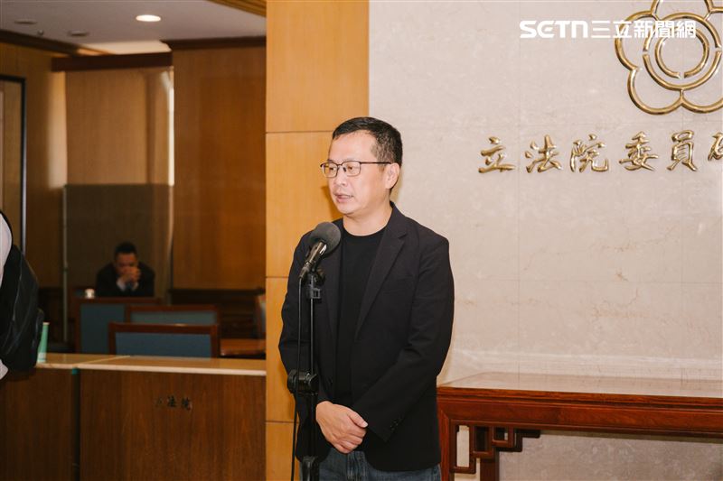 羅智強直言，若趨勢不變，鄭麗文應該就是國民黨主席了。（圖／記者楊士誼攝影）