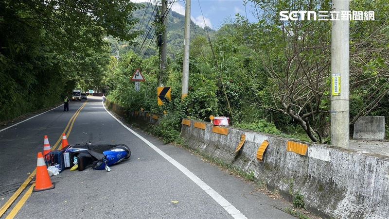 台8線死亡車禍!男騎車猛撞標誌牌慘死