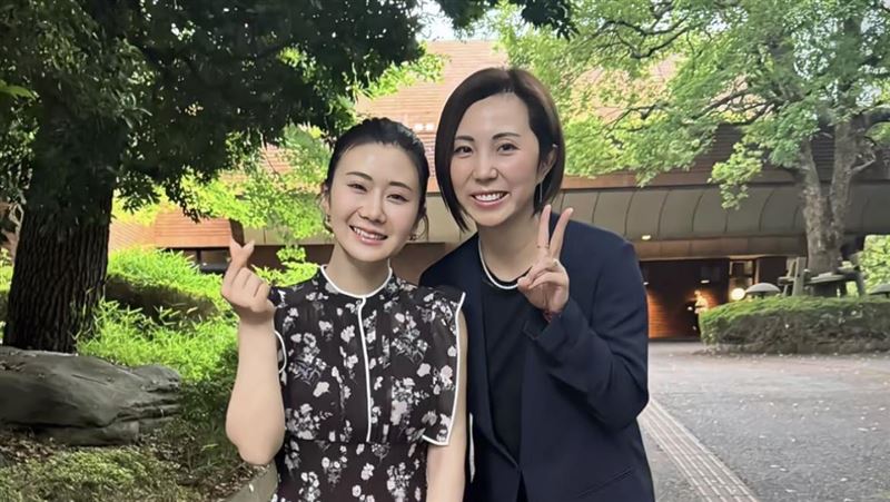湯媛媛（右）分享她和福原愛（左）兩人感情像姊妹。（圖／翻攝自　湯媛媛小紅書）