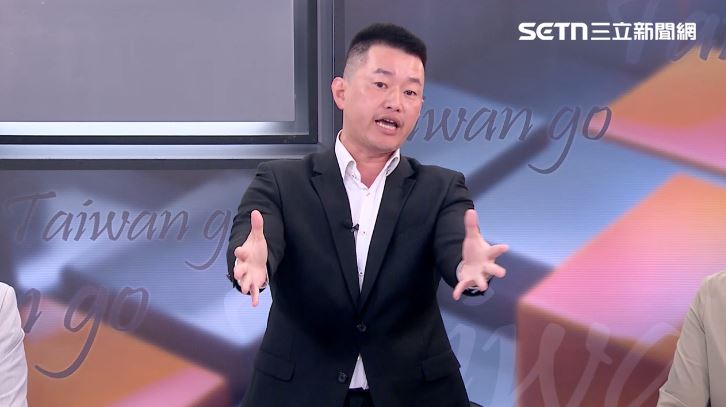 陳柏惟痛斥，國民黨一條龍惡意扭曲，硬將白白布染黑，議員、立委、副總統候選人與媒體為了轉移對花蓮縣政府的監督，為「傅」新詞強說愁。（圖／前進新台灣）