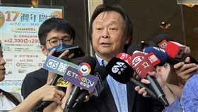 民進黨立委王世堅出席中常會前受訪。（圖／記者劉秀敏攝影）
