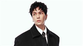 政學zedx〈對不起我無法像昨天一樣愛你 yesterday.〉。（圖／無有文化提供）