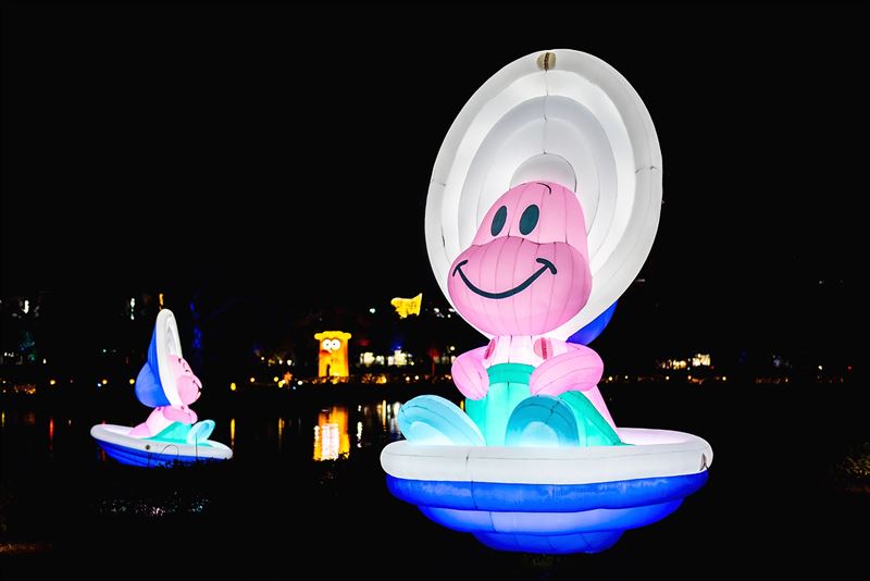 光織影舞 10/4北香湖登場，奇幻入口帶您走進光影夢境。（圖／嘉義市政府提供）