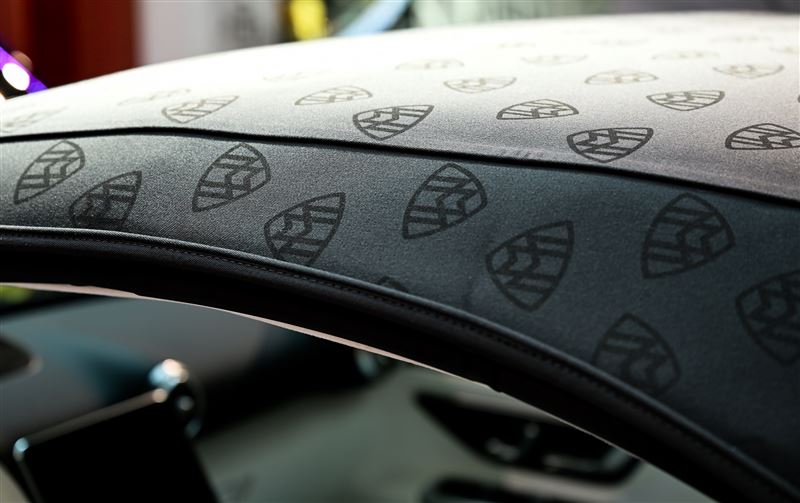 邁巴赫廠徽造型頗像粽子。(圖/Mercedes-Maybach提供)