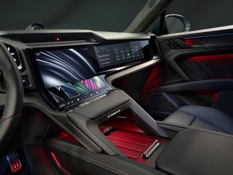 搭配14.25吋數位儀錶與14.9吋副駕顯示螢幕。（圖／PORSCHE提供）