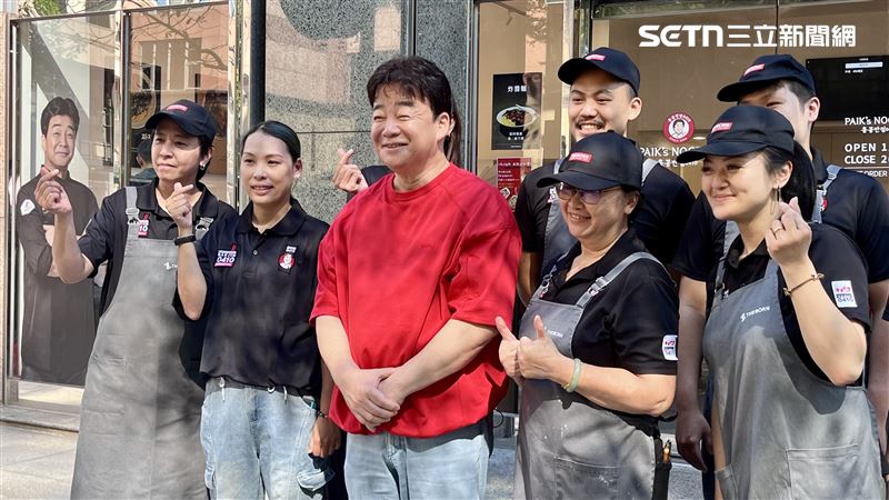 白種元笑說台灣美食太多了、吃不完，但一定要逛夜市，就算犧牲睡眠時間也要逛。(圖／記者賴俊佑攝影）