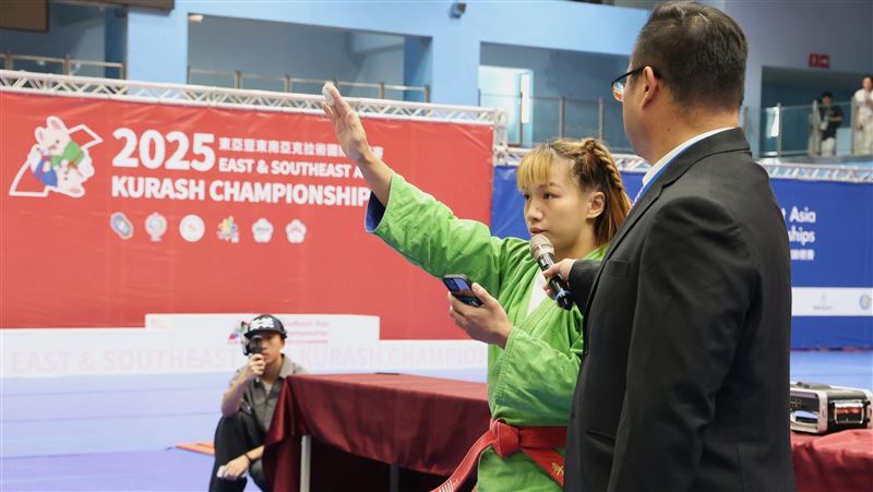 台灣隊李宛庭代表選手宣誓。（圖／克拉術協會提供）