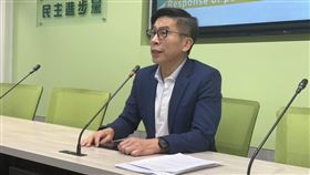 民進黨立法院黨團幹事長鍾佳濱召開輿情回應記者會。（圖／記者劉秀敏攝影）