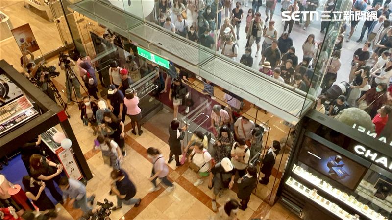 新光三越首波週年慶開跑，南西店拚業績20.8億。(圖／記者賴俊佑攝影）