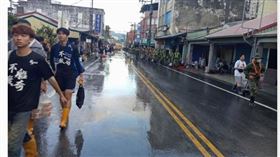 鏟子超人超強！光復火車站斑馬線重現了（圖／花蓮風報）