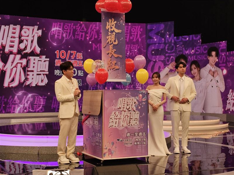 許志豪、「森恬CP」李子森、杜忻恬接下新歌唱節目主持。（圖／記者蔡維歆攝影）