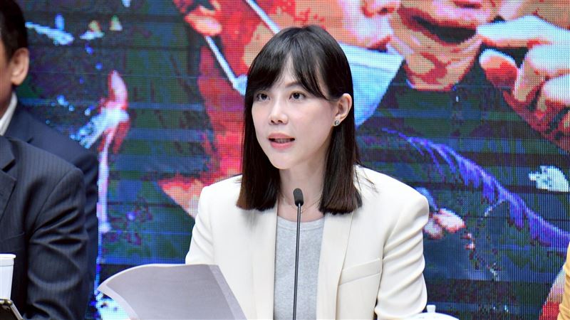 傅崐萁救災又甩鍋　行政院引法條打臉了