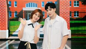 曾沛慈(左)和黃偉晉(右)同台(圖/八大提供)