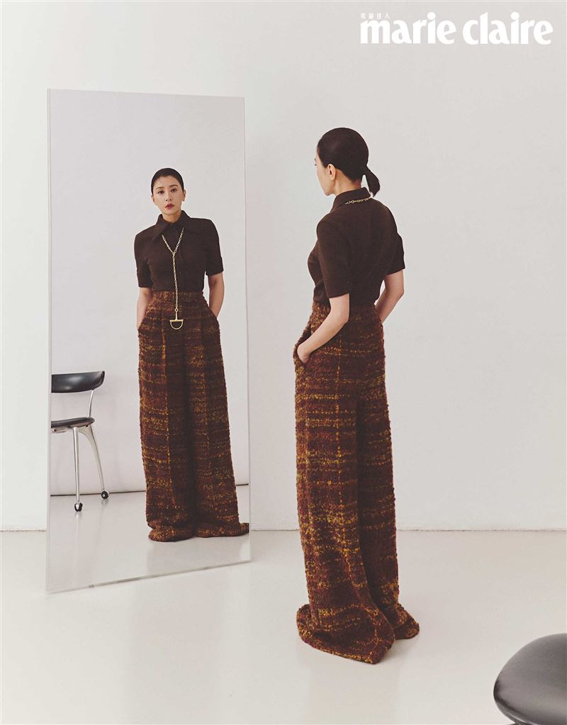 賈靜雯在《回魂計》中飾演強勢媽媽。（圖／Marie Claire Taiwan美麗佳人提供）