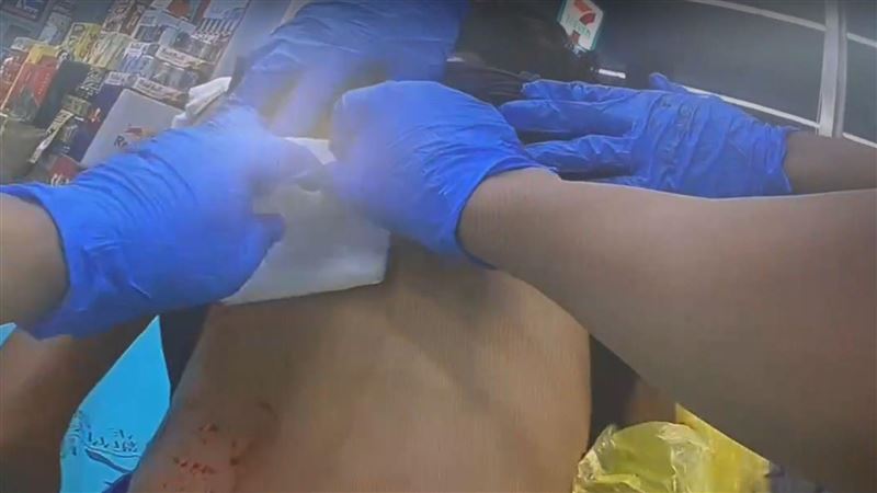 遊蕩男持菜刀超商砍人 1女背部中2刀
