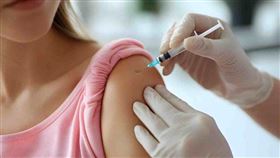 「左流右新」同步開打！12類對象優先接種。（圖／醫健新聞網提供） 