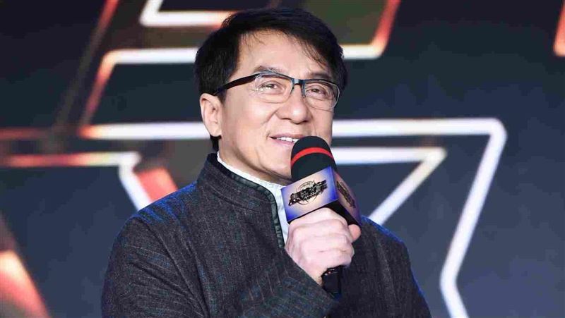 成龍曾透過自傳，揭露黑歷史。（圖／龍祥提供）