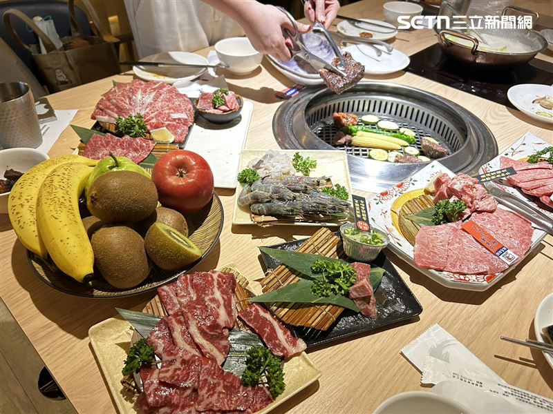 中秋烤肉吃太多除可能腸胃不適外，更有罹癌風險。（圖／記者簡浩正攝影）