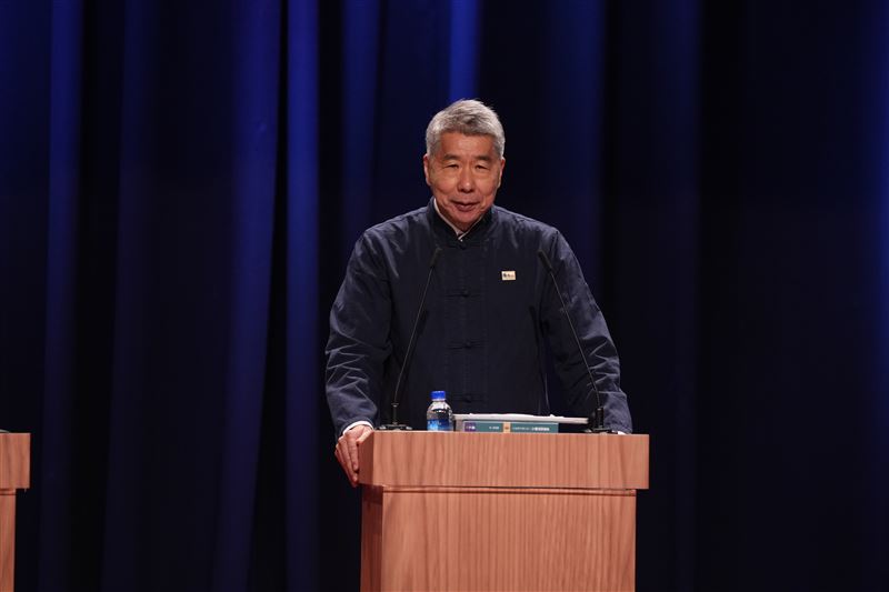 對於羅智強辯論會上狂提花蓮災情，張亞中不忍了嗆「你關心花蓮災民，我們難道不關心嗎？」（圖／TVBS提供）