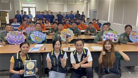 新北警婦幼隊到新竹空軍基地展開宣導防範性騷擾及詐騙。（圖／翻攝畫面）