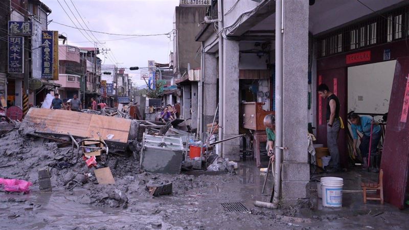 傅崐萁點名卓榮泰：啟動國賠還災民公道