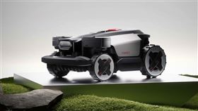 Roborock RockMow智慧割草機。（圖／翻攝Roborock網站）