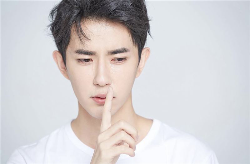 于朦朧離奇墜樓身亡，至今熱度不減，反而持續延燒到國際。（圖／翻攝自于朦朧微博）