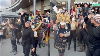 鏟子超人光復站合唱島嶼天光！數萬人落淚