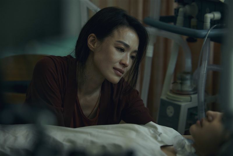 《回魂計》首映驚豔，舒淇巴掌成亮點。（圖／Netflix提供）