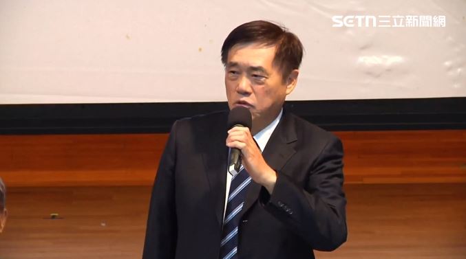 郝龍斌出席軍系挺好記者會，宣布若當選黨主席要成立「黃復興國防安全智庫」。（圖／翻攝畫面）