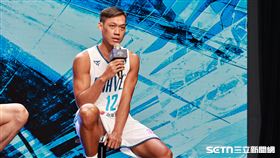 PLG富邦勇士開季記者會，「野獸」林志傑談目前傷勢恢復情形。（圖／記者劉彥池攝影）