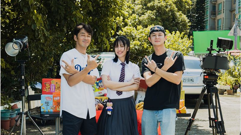 台版《一級玩家》登場！天心、李李仁尬戲