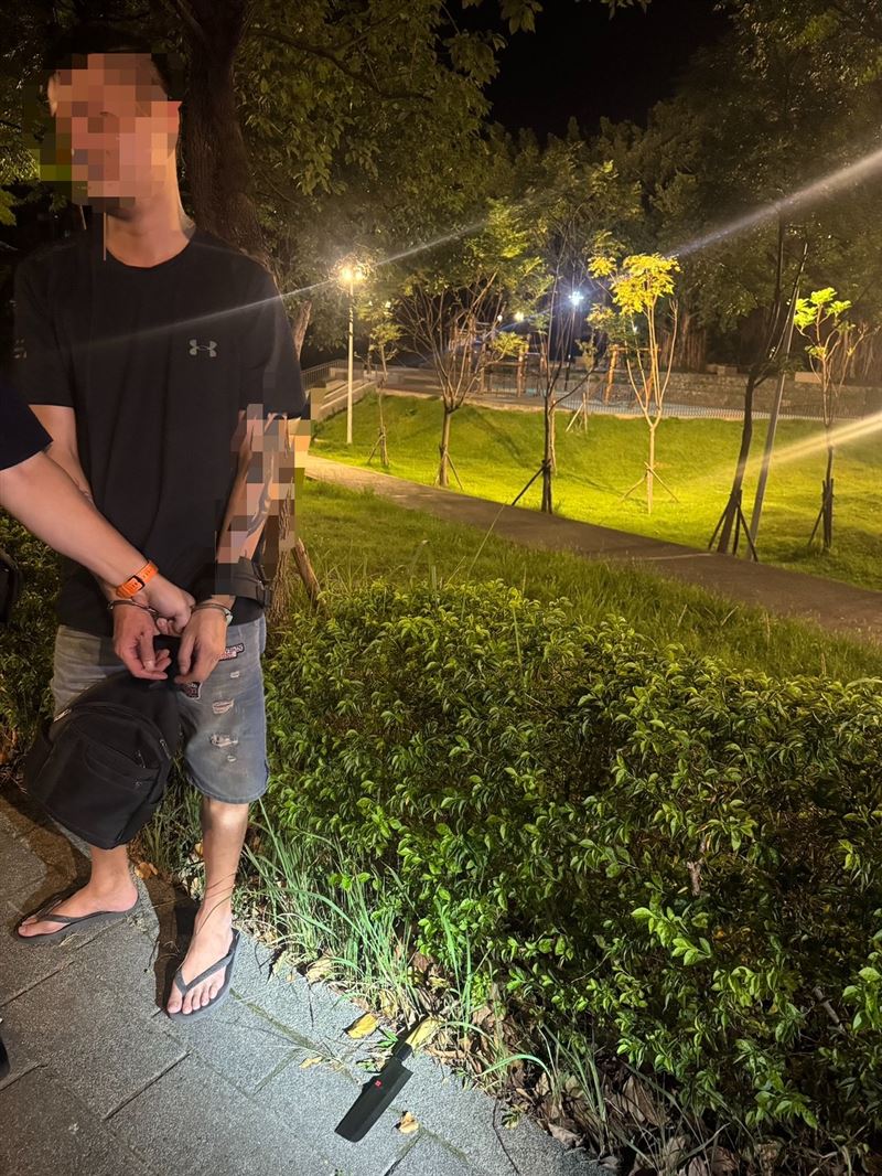 警方逮捕涉案的雲姓男子。（圖／翻攝畫面）