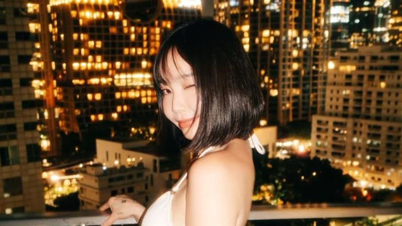 陳芳語陽台忘情大解放　S曲線裸背太犯規