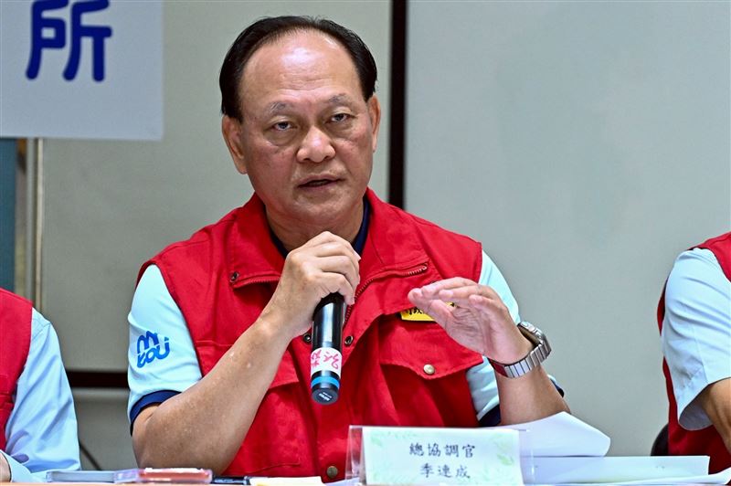 前進協調所總協調官季連成說明最新救災進度。（圖／行政院提供）