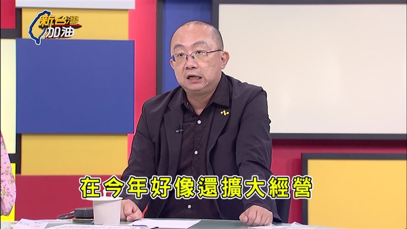 周偉航爆料，黃國昌狗仔團隊今年擴大經營，不只檯面上四、五個人。（圖／翻攝新台灣加油）