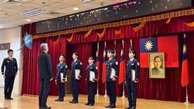 移民班第13期結訓典禮，添103名生力軍。維護國家安全及移民人權 保障新住民權益。（圖／移民署提供）