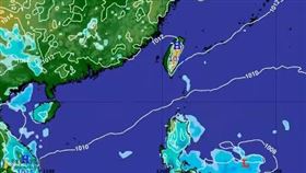高壓影響，中秋佳節天氣穩定；連假過後，關島東北方海面的熱帶擾動發展是觀察重點。（圖／翻攝自天氣風險 WeatherRisk臉書）