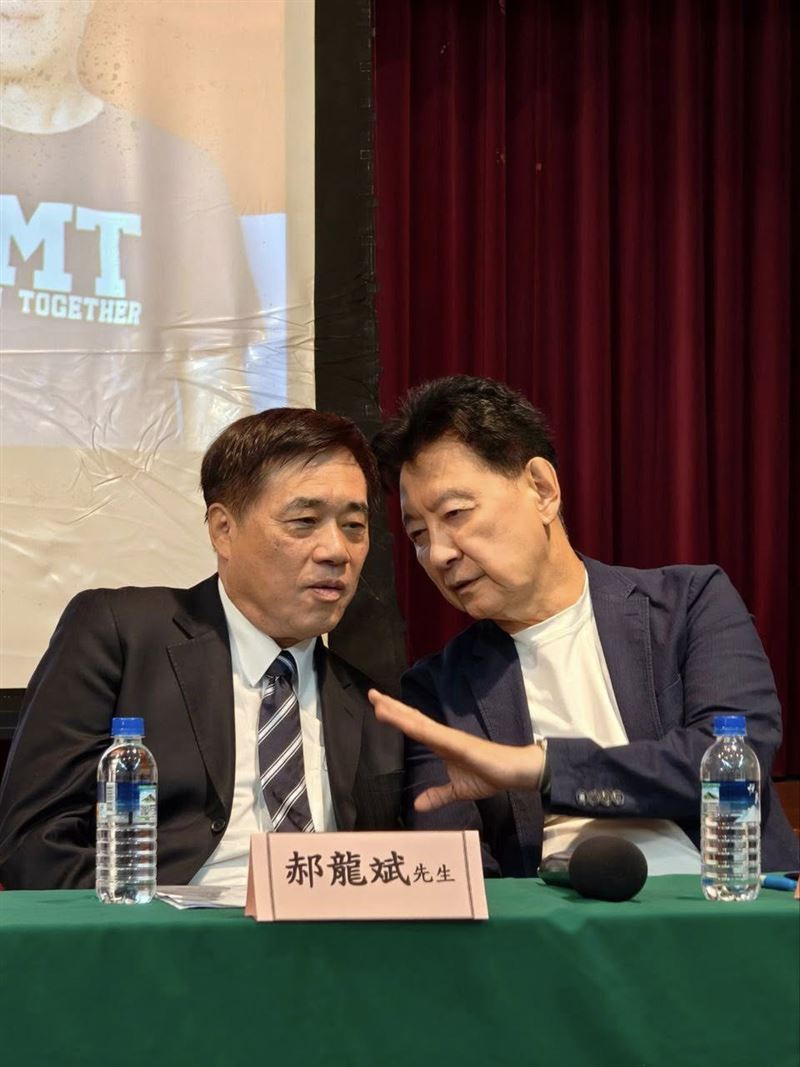 趙少康力挺郝龍斌！認為吳敦義、朱立倫有私心，無法讓國民黨重返執政。(圖／翻攝郝龍斌臉書)