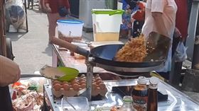 師傅不必手痠了？神奇「炒飯機」精準施力　一粒米都沒掉出（圖／翻攝自IG）
